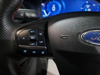 Ford Kuga 2.5 EcoBoost Duratec 14.4kWh ST-Line CVT Euro 6 (s/s) 5dr