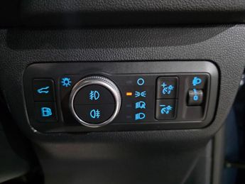 Ford Kuga 2.5 EcoBoost Duratec 14.4kWh ST-Line CVT Euro 6 (s/s) 5dr