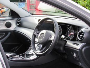 Mercedes-Benz E Class 2.0 E220d SE (Premium) G-Tronic+ Euro 6 (s/s) 4dr