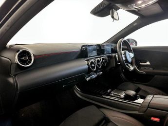 Mercedes-Benz A Class 1.3 A250e 15.6kWh AMG Line 8G-DCT Euro 6 (s/s) 5dr