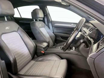 Volkswagen Passat 2.0 TDI BlueMotion Tech R-Line Euro 6 (s/s) 4dr