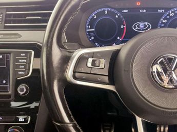 Volkswagen Passat 2.0 TDI BlueMotion Tech R-Line Euro 6 (s/s) 4dr