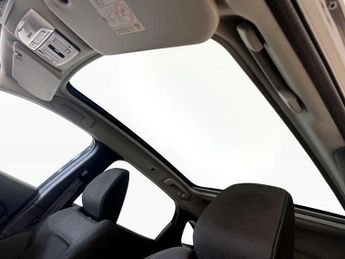 Nissan Qashqai 1.3 DIG-T MHEV N-Connecta Euro 6 (s/s) 5dr