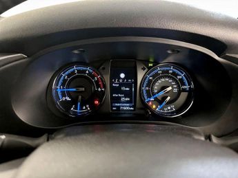 Toyota Hilux 2.8 D-4D Invincible X 4WD Euro 6 (s/s) 4dr