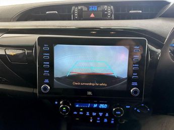 Toyota Hilux 2.8 D-4D Invincible X 4WD Euro 6 (s/s) 4dr