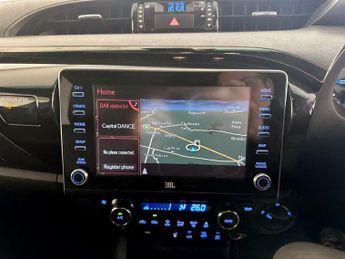 Toyota Hilux 2.8 D-4D Invincible X 4WD Euro 6 (s/s) 4dr