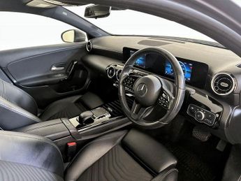 Mercedes-Benz A Class 1.5 A180d SE 7G-DCT Euro 6 (s/s) 5dr