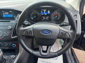 Ford Focus 1.6 Zetec Powershift Euro 6 5dr