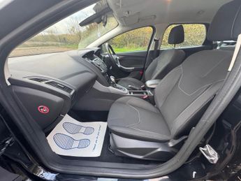 Ford Focus 1.6 Zetec Powershift Euro 6 5dr