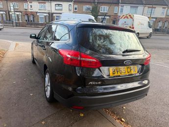 Ford Focus 1.6 Zetec Powershift Euro 6 5dr