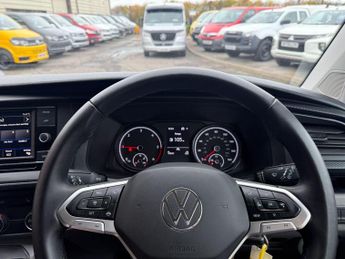 Volkswagen Transporter 2.0 TDI T28 Highline DSG FWD SWB Euro 6 (s/s) 5dr