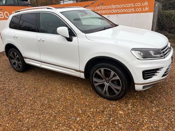 Volkswagen Touareg 3.0 TDI V6 BlueMotion Tech R-Line Tiptronic 4WD Euro 6 (s/s) 5dr