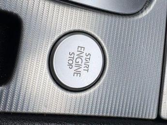 Volkswagen Touareg 3.0 TDI V6 BlueMotion Tech R-Line Tiptronic 4WD Euro 6 (s/s) 5dr