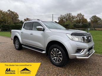 Nissan Navara 2.3 dCi Tekna Auto 4WD Euro 6 4dr