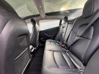 Tesla Model 3 STANDARD RANGE +