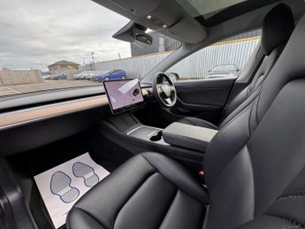 Tesla Model 3 STANDARD RANGE +