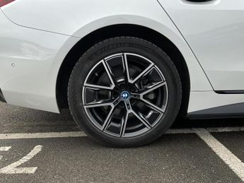 BMW I4 EDRIVE40 M SPORT