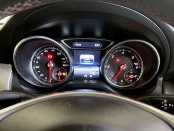 Mercedes-Benz CLA 2.1 CLA220d AMG Line Coupe 7G-DCT 4MATIC Euro 6 (s/s) 4dr