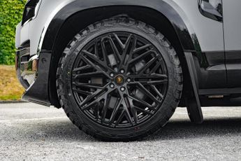 Land Rover Defender 110 3.0 D300 MHEV X-Dynamic HSE Auto 4WD Euro 6 (s/s) 5dr