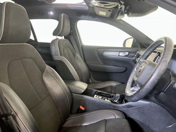 Volvo XC40 1.5h T5 Twin Engine Recharge 10.7kWh R-Design SUV 5dr Petrol Plu