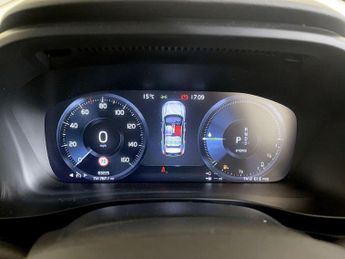 Volvo XC40 1.5h T5 Twin Engine Recharge 10.7kWh R-Design SUV 5dr Petrol Plu