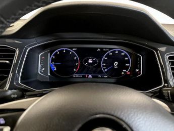 Volkswagen T-Roc 1.5 TSI EVO SEL Euro 6 (s/s) 5dr