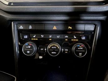 Volkswagen T-Roc 1.5 TSI EVO SEL Euro 6 (s/s) 5dr