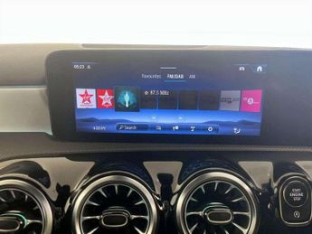 Mercedes-Benz A Class 1.3 A200h MHEV AMG Line (Executive) 7G-DCT Euro 6 (s/s) 4dr