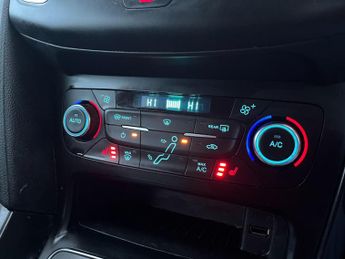 Ford Focus 1.5 TDCi Titanium X Powershift Euro 6 (s/s) 5dr