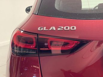 Mercedes-Benz GLA 1.3 GLA200h MHEV Sport (Executive) 7G-DCT Euro 6 (s/s) 5dr