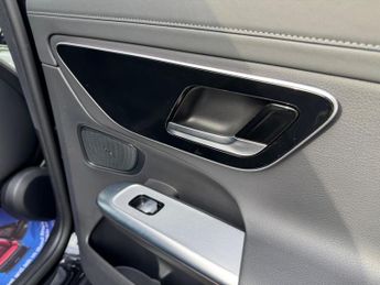 Mercedes-Benz GLC 2.0 GLC300h MHEV AMG Line (Premium) G-Tronic+ 4MATIC Euro 6 (s/s