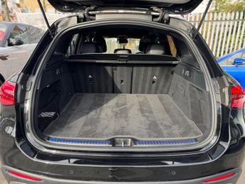 Mercedes-Benz GLC 2.0 GLC300h MHEV AMG Line (Premium) G-Tronic+ 4MATIC Euro 6 (s/s