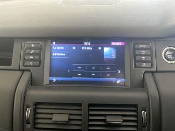 Land Rover Discovery Sport 2.0 TD4 Pure Edition 4WD Euro 6 (s/s) 5dr (5 Seat)