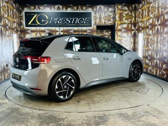 Volkswagen ID.3 Pro Performance 58kWh Family Auto 5dr