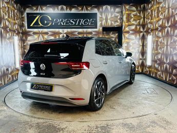 Volkswagen ID.3 Pro Performance 58kWh Family Auto 5dr