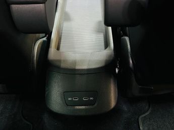 Volkswagen ID.3 Pro Performance 58kWh Family Auto 5dr