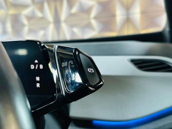 Volkswagen ID.3 Pro Performance 58kWh Family Auto 5dr