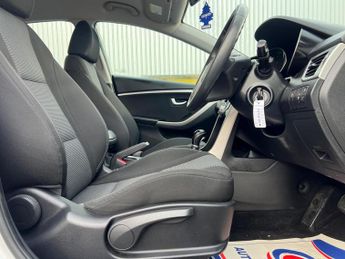 Hyundai i30 1.6 Active Auto Euro 5 5dr