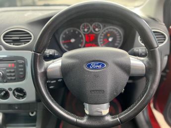 Ford Focus 1.6 Style 5dr