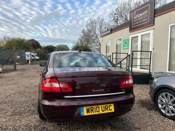 Skoda Superb 2.0 TDI Elegance DSG Euro 4 5dr