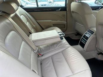 Skoda Superb 2.0 TDI Elegance DSG Euro 4 5dr