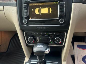 Skoda Superb 2.0 TDI Elegance DSG Euro 4 5dr