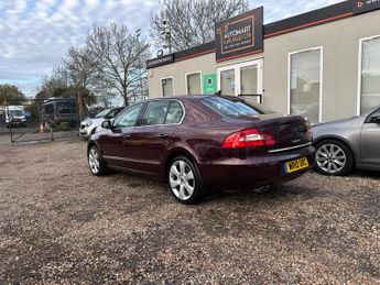 Skoda Superb 2.0 TDI Elegance DSG Euro 4 5dr