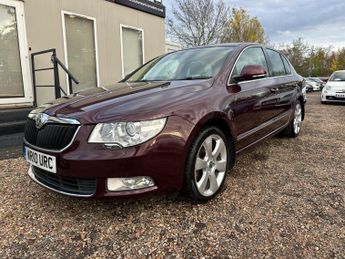 Skoda Superb 2.0 TDI Elegance DSG Euro 4 5dr