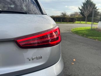 Audi Q3 1.4 TFSI CoD Black Edition S Tronic Euro 6 (s/s) 5dr