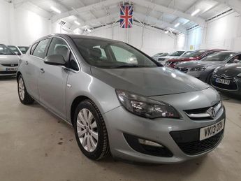 Vauxhall Astra 1.7 CDTi ecoFLEX Tech Line Euro 5 (s/s) 5dr