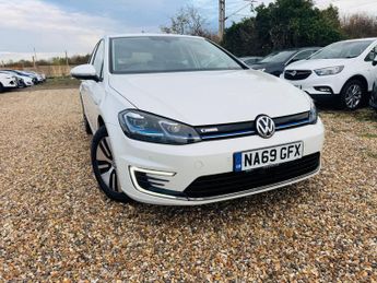 Volkswagen e-Golf 35.8kWh e-Golf Auto 5dr