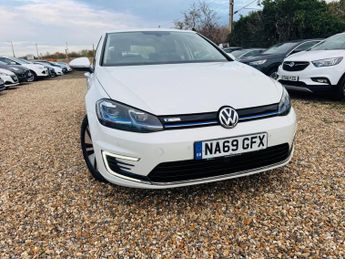 Volkswagen e-Golf 35.8kWh e-Golf Auto 5dr