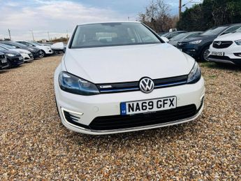 Volkswagen e-Golf 35.8kWh e-Golf Auto 5dr