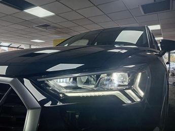 Audi Q3 1.5 TFSI CoD 35 S line S Tronic Euro 6 (s/s) 5dr